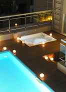 SWIMMING_POOL Del Bono Suites