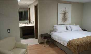 Bedroom 4 Del Bono Suites