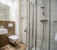 In-room Bathroom 5 Spa & Wellness Hotel Diament Ustron