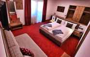 Bedroom 4 Hotel Cristallo