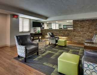 Lobi 2 EverSpring Inn & Suites – Bismarck