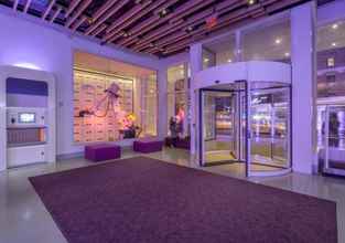 Lobi 4 YOTEL New York Times Square