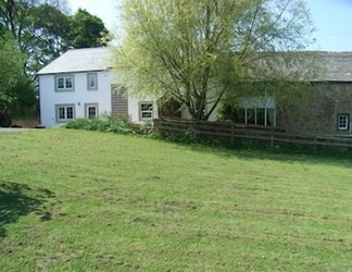 Exterior 2 Wallace Lane Farm - Farm Home