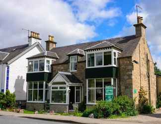 Exterior 2 Cairn Hotel