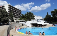 Swimming Pool 4 Hotel Drazica