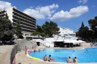 Swimming Pool Hotel Drazica
