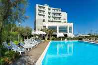Swimming Pool Hotel Sarti