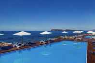 Swimming Pool Hotel Royal Ariston