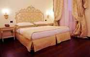 Kamar Tidur 5 Grand Hotel di Lecce