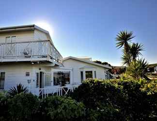 Exterior 2 Brenton Beach House