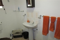 In-room Bathroom Stemar Self Catering Guest House