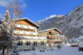 Exterior 4 Pension Heino