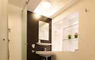 In-room Bathroom 2 Hotel De Pauw