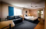 Kamar Tidur 4 Park Beach Resort Motel