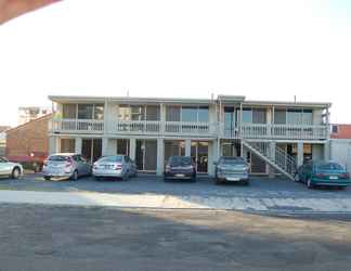 Bangunan 2 Slipway Hotel Motel