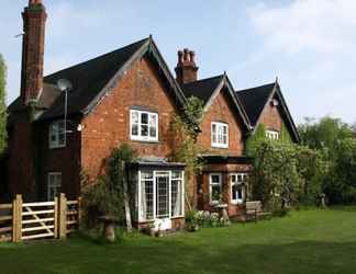 Exterior 2 Church Farm