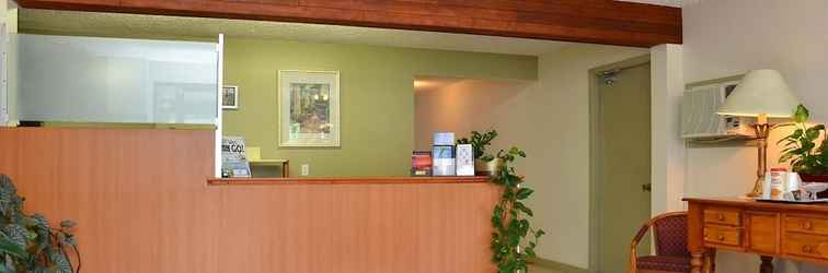 Lobby Canadas Best Value Inn Kelowna