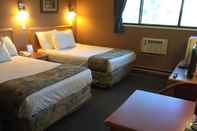 Bedroom Canadas Best Value Inn Kelowna