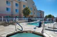 Swimming Pool Fairfield Inn & Suites by Marriott Carlsbad