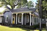 Exterior Brannan Cottage Inn