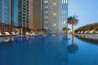 Swimming Pool Sofitel Abu Dhabi Corniche
