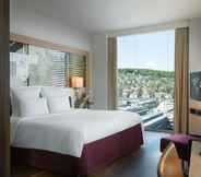 ห้องนอน 2 Renaissance Zürich Tower Hotel