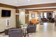 Lobby Comfort Suites