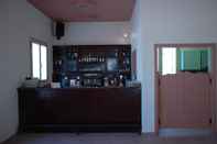 Bar, Cafe and Lounge Gera's Olive Grove