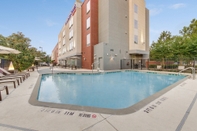 Swimming Pool SpringHill Suites Houston The Woodlands