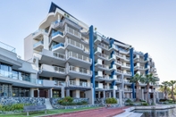 Exterior Lawhill Luxury Apartments