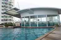 Swimming Pool YYK 1Borneo Condominium