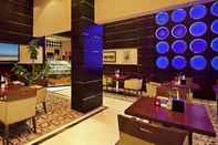 Bar, Cafe and Lounge Coral Jubail Hotel