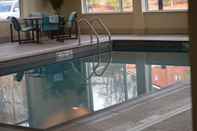 Kolam Renang Residence Inn by Marriott Pittsburgh Monroeville/Wilkins