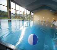 Swimming Pool 5 JUFA Hotel Vulkanland Sport- Resort