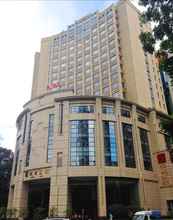 Exterior 4 Yuexiu Hotel Guangzhou, Curio Collection by Hilton