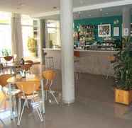 Bar, Cafe and Lounge 3 Cubino