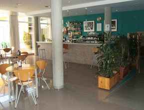 Bar, Cafe and Lounge 4 Cubino