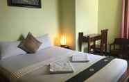 Kamar Tidur 7 Star Wood Inn