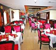 Restaurant 2 Ramee Royal Hotel Apartments