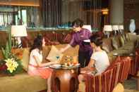 Bar, Kafe, dan Lounge New Century Resort Jiu Long Lake Ningbo