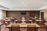 Functional Hall Courtyard by Marriott Burlington Mt. Holly Westampton