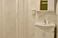 In-room Bathroom Deniz Pansiyon