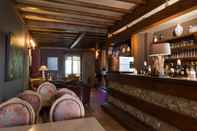 Bar, Kafe, dan Lounge Hostellerie Sainte-Cécile (Relais du Silence)
