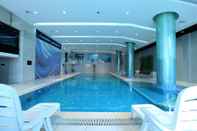 Swimming Pool Nanjing New Century Hotel