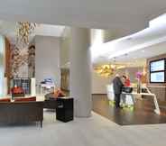 Lobby 7 Novotel Suites Paris Issy les Moulineaux