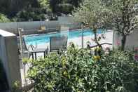 Swimming Pool ibis Styles Toulouse Cite Espace