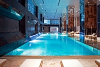 Swimming Pool Crowne Plaza Hotel Istanbul - Asia, an IHG Hotel