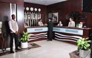 Lobi 6 Ewan Ajman Suites Hotel