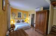 Bedroom 3 Hotel La Bastide St Bach