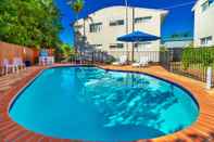 Swimming Pool Noosa Sun Motel